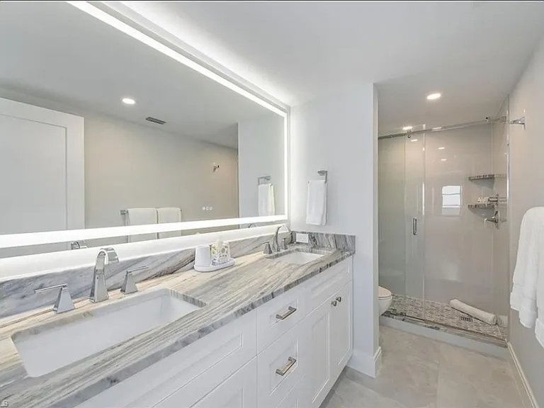 3443 Gulf Shore Blvd N #813 — Photo 13
