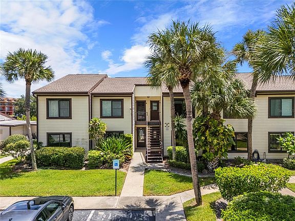 2nd image of 428 MOORINGS COVE DRIVE #7F