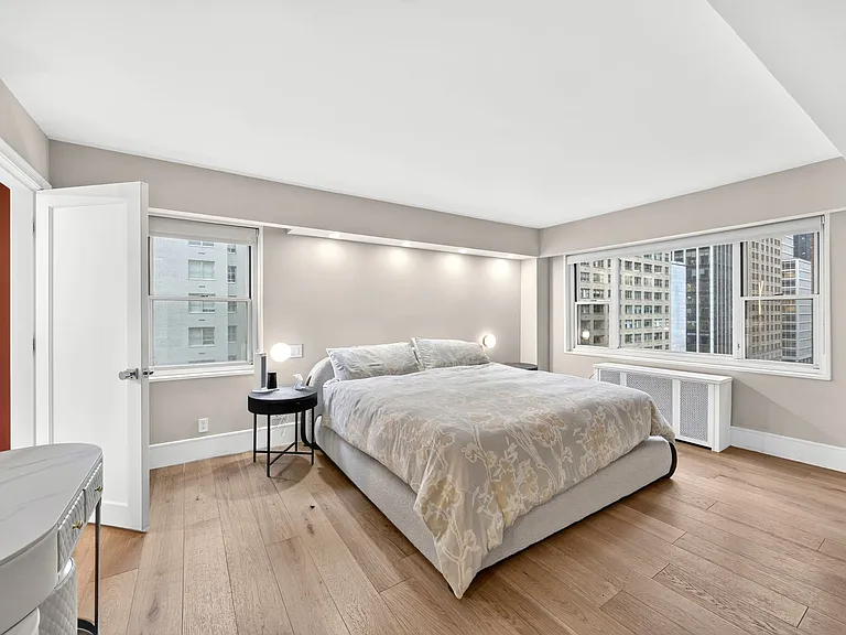 100 W 57th St #11J — Photo 3