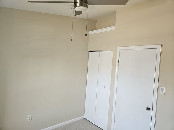 2nd image of 18 Hunters Gate Ct