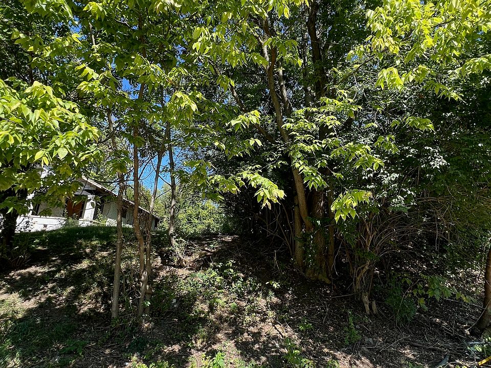 2nd image of 1248 W 33rd St