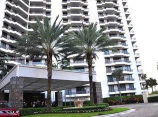 Parc Central Aventura Sou, Aventura, FL 33180