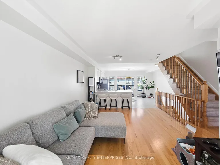 112 Harbourside Dr — Photo 18