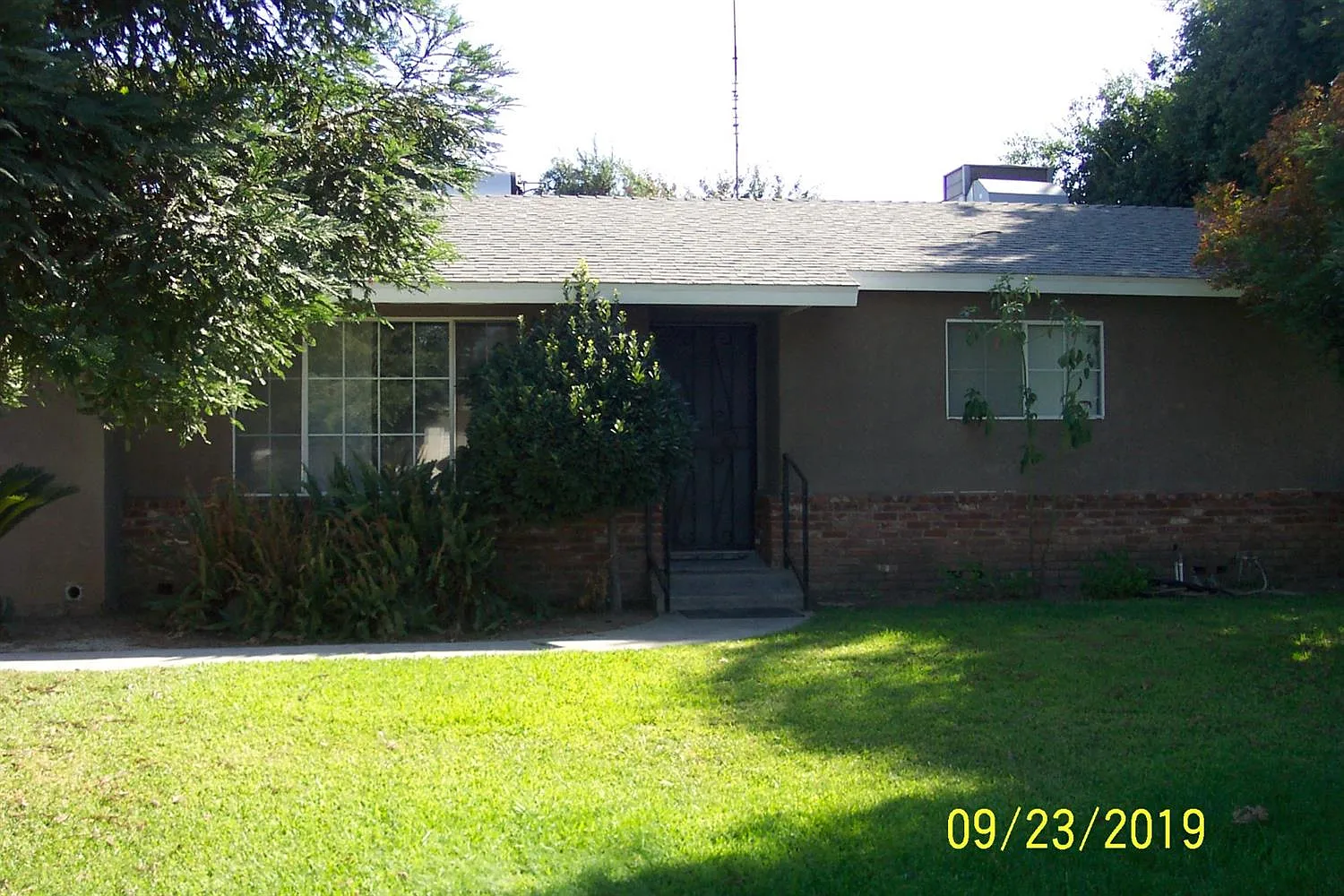 625 E Linden Ave photo 1