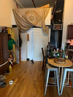 Rented by Carnegie Management Inc | media 20