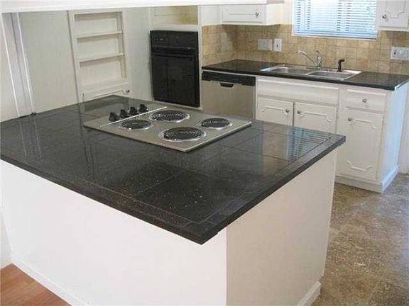 5th image of 6104 Bullard Dr