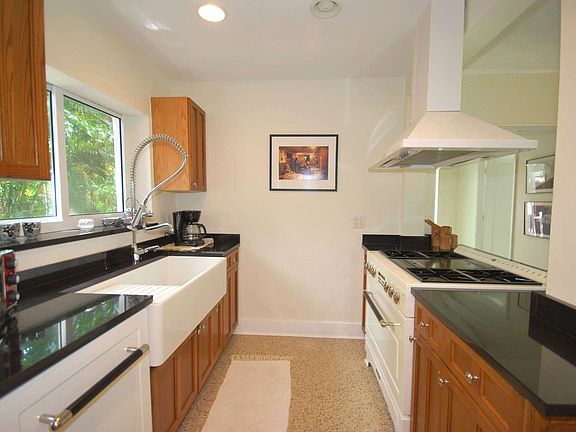 miele appliances, granite counter tops