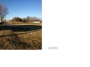 915 W Terra Ln, O Fallon, MO 63366