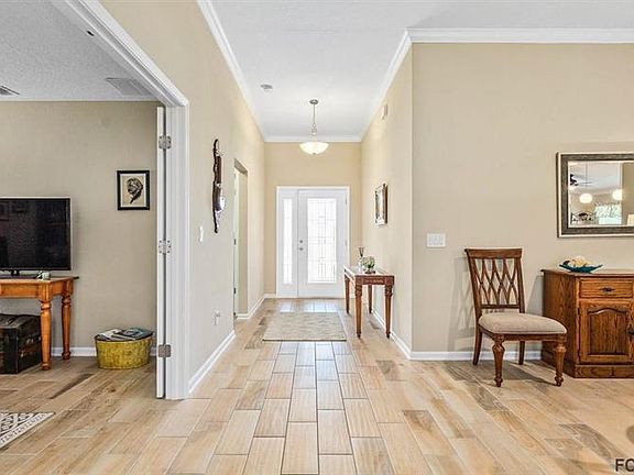3rd image of 22 Country Club Harbor Cir