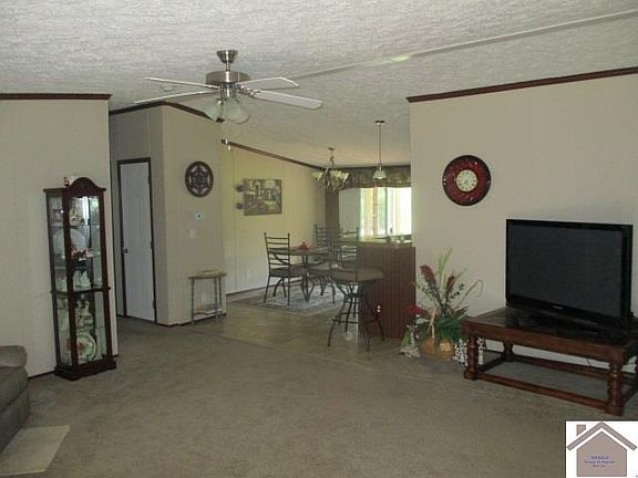 4th image of 89 Hill Dr