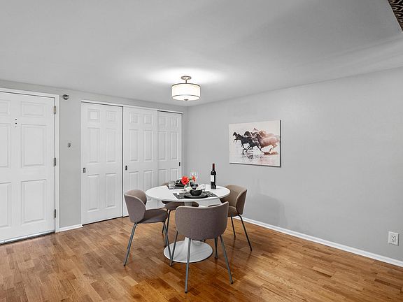 4th image of 270 E Highland AVENUE #1021