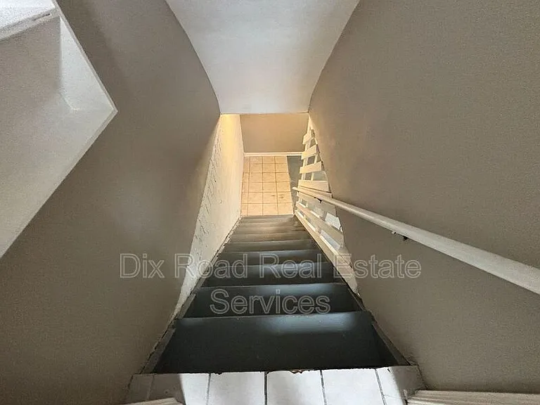 237A Ryburn Ave #A — Photo 17
