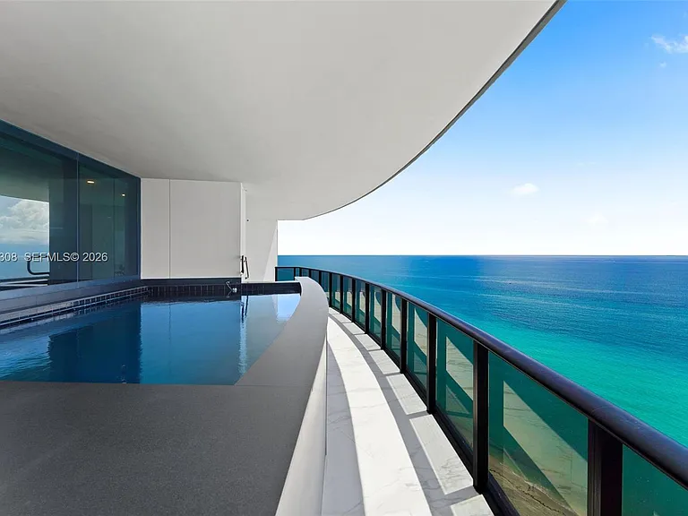 18555 Collins Ave #2201 — Photo 3
