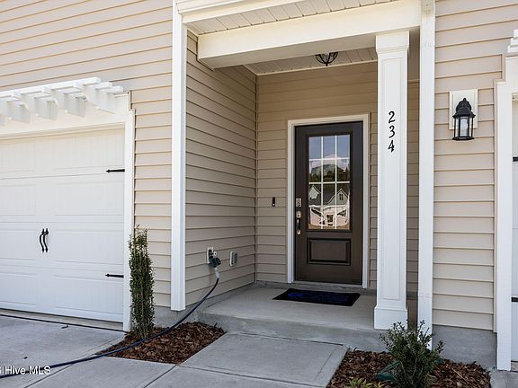 4th image of 234 Elijah Way #9