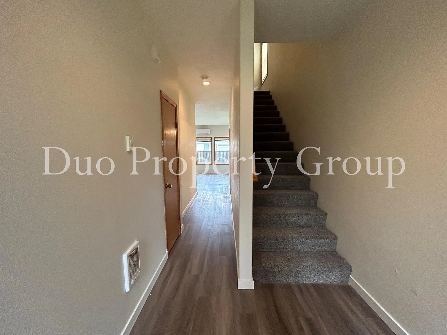 3 bed, 2.5 bath, 1500 sqft, $2,200 — Photo 3
