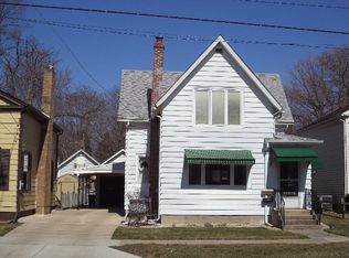 219 W Madison St, Belvidere, IL 61008