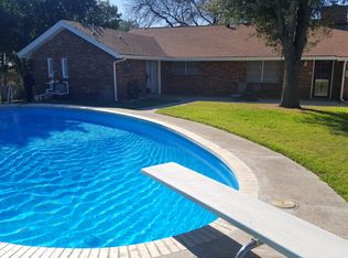5626 Cleardrift Dr, Windcrest, TX 78239