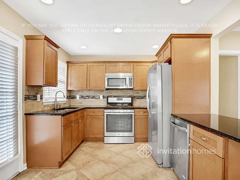 1925 Hooper St — Photo 4