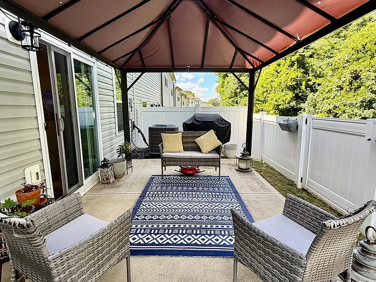 12029 Basking Dr — Photo 27