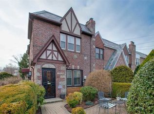 14542 21st Ave, Flushing, NY 11357