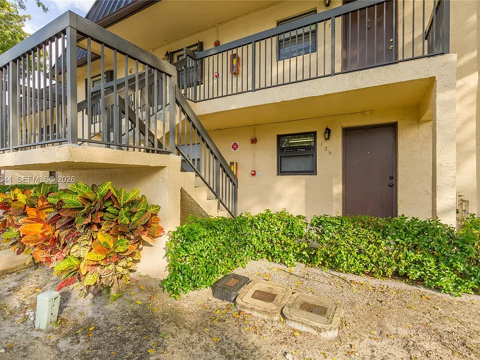 125 NW 93rd Ave #125
