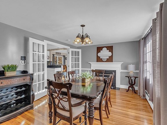 4th image of 4 Oakhill Dr