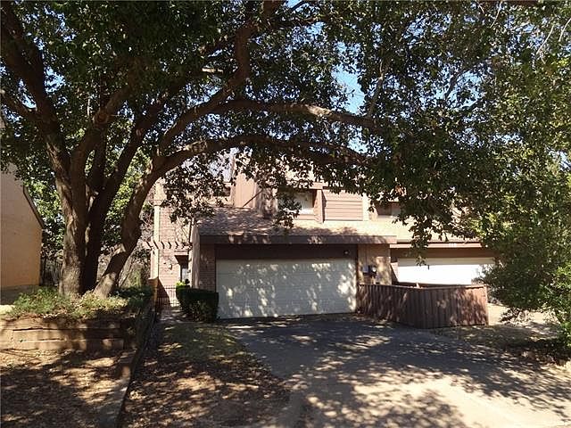 1st image of 717 Oakwood Trl