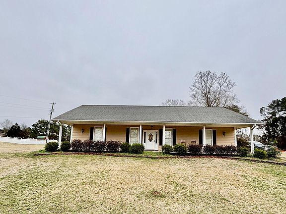 2nd image of 1010 Deerfield