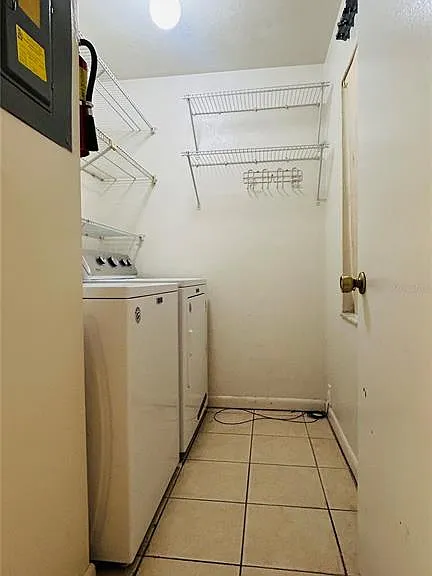 4328 SW 69th Ter — Photo 5