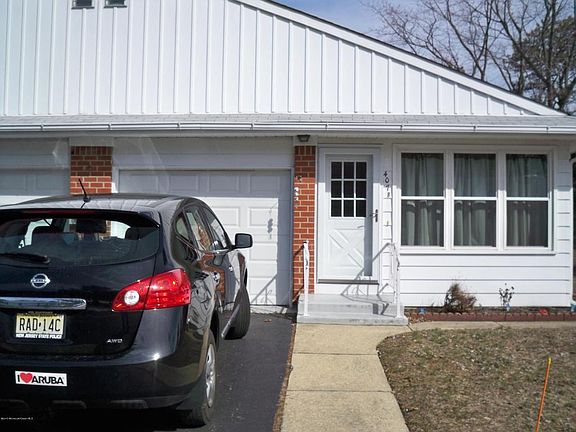 2nd image of 407B Highland Dr