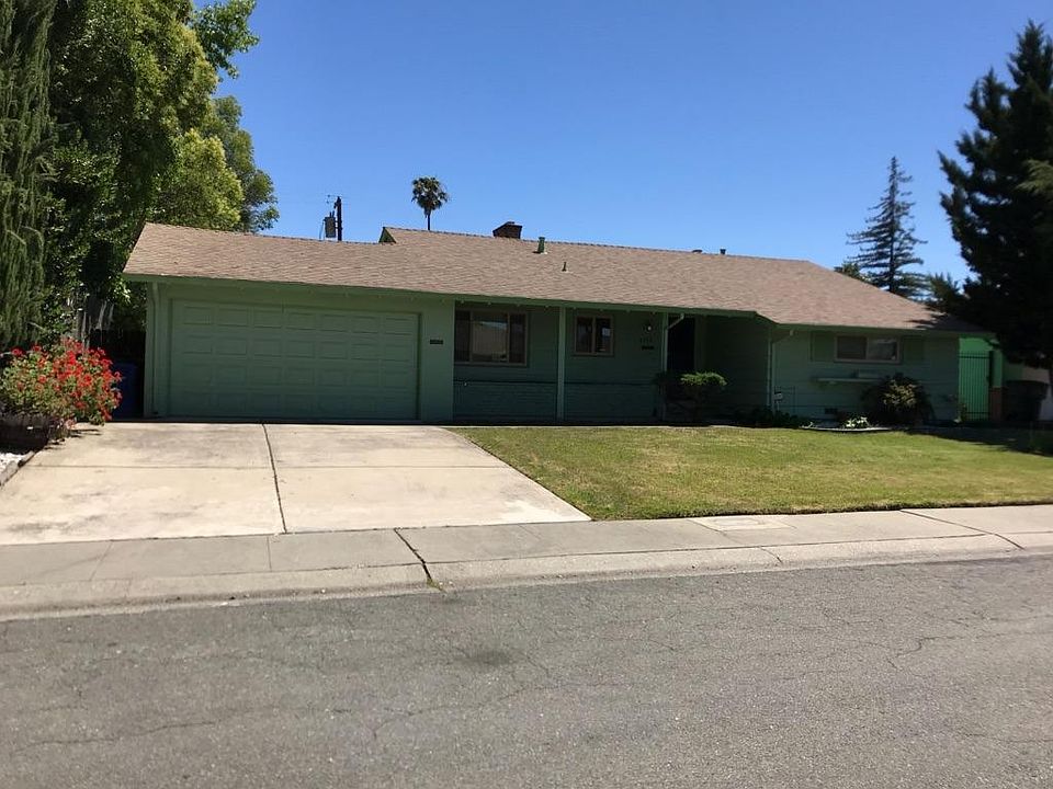 1st image of 2182 Sarazen Ave