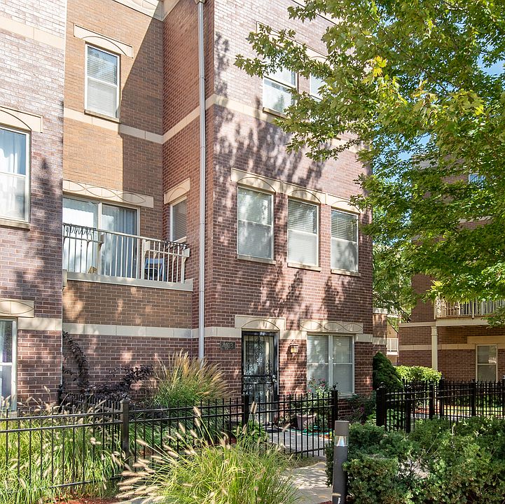1st image of 4103 S Maryland Ave Unit 4103