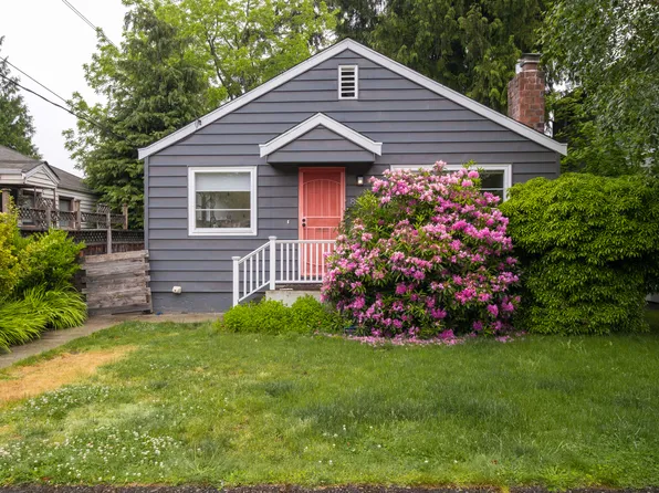 8316 30th Ave NW, Seattle, WA 98117