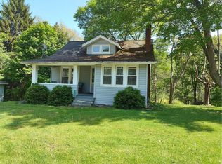 5362 Franklin St, Sandy Lake, PA 16145