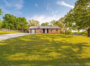 700 Lakeview Dr, Hartshorne, OK 74547