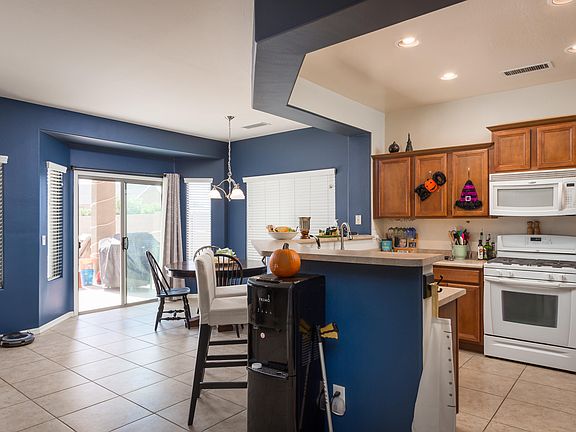 3rd image of 42145 W Rojo St