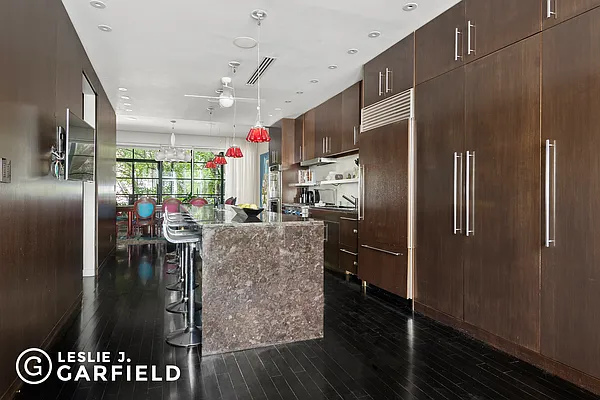 Rented by Leslie J. Garfield | media 3