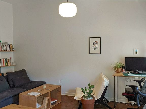 4th image of 44 Gates Ave #3