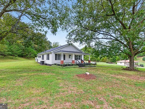 3rd image of 798 Mount Pleasant Rd