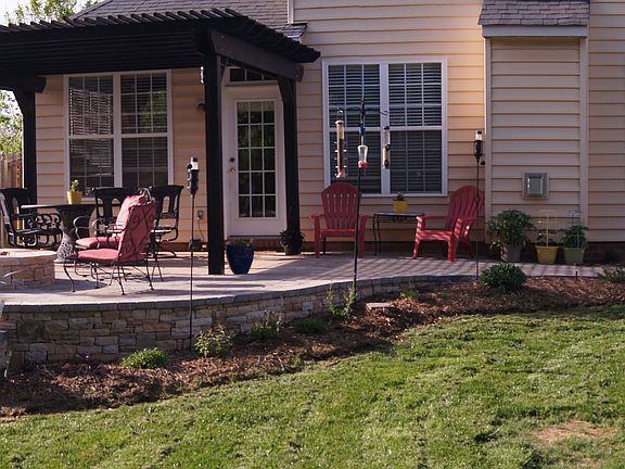 Backyard Patio & Firepit