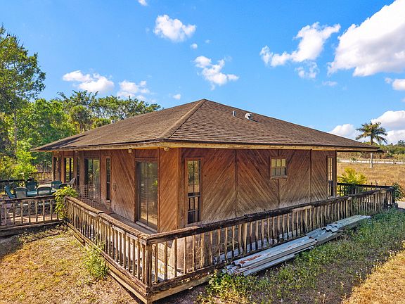 3rd image of 1814 A Road