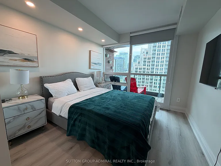 215 Fort York Blvd #1602 — Photo 6