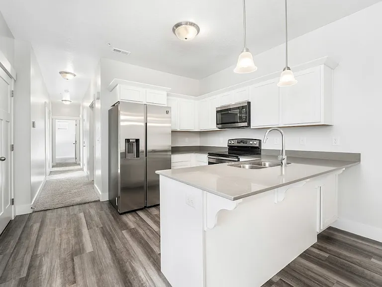 13528 S Commodus Dr #L302 — Photo 2