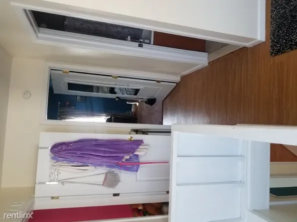 135 N 19th St, East Orange, NJ 07017