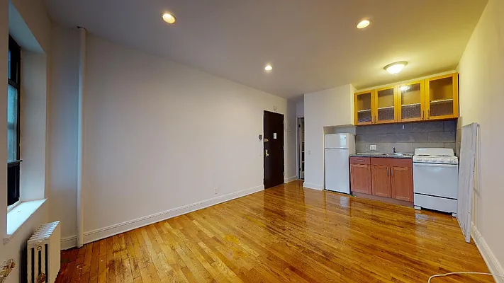 Rented by Bond New York | media 10