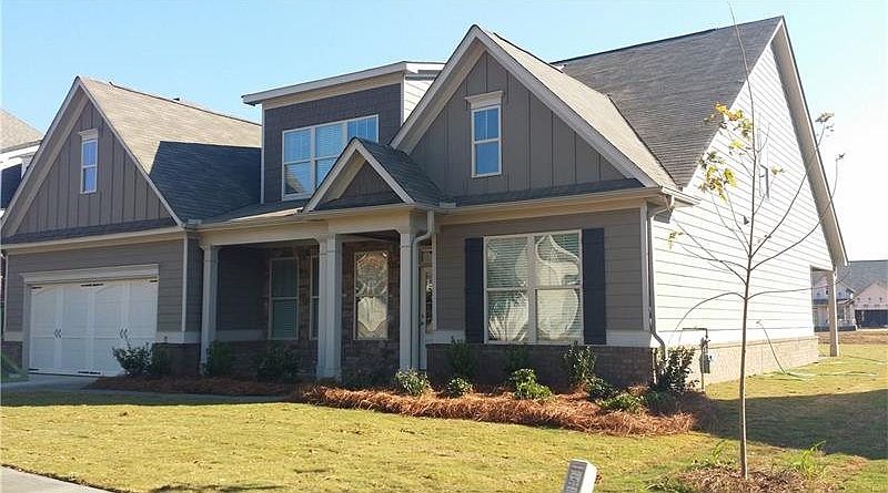 1st image of 11 Twelve Oaks Dr
