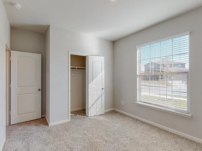 2113 Emma Ct — Photo 26