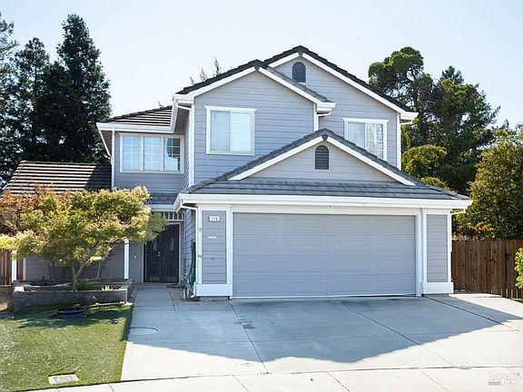 2nd image of 115 Victoria Court