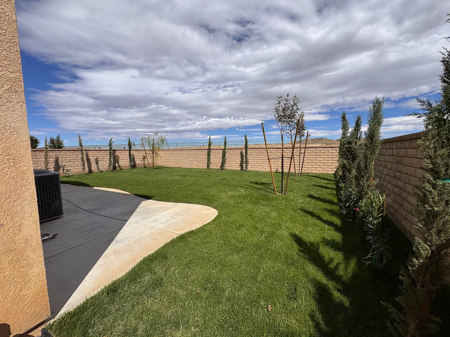 4 bed, 2172 sqft, $3,500 — Photo 3