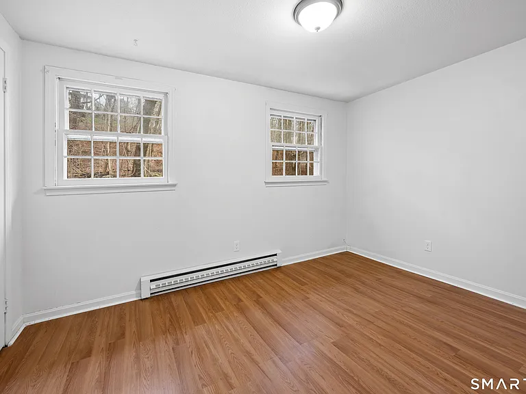9 Maple Ave #B — Photo 14